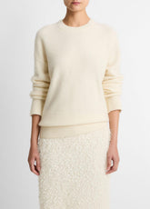 Plush Cashmere Crew Neck Sweater in Crew Neck - OFF WHITE | VINCE Women