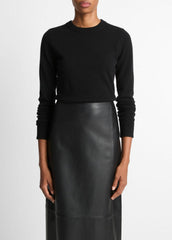 Cashmere Crew Neck Sweater in Crew Neck - BLACK | VINCE Women