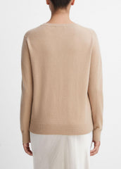 Cashmere Weekend V-Neck Sweater in V-Neck - CAMEL | VINCE Women