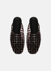Barcelona Jelly Sandal in Sandals - GANACHE | VINCE Women