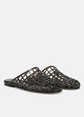 Barcelona Jelly Sandal in Sandals - BLACK | VINCE Women