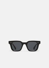 Chimi 04 Sunglasses in Sunglasses - BLACK | VINCE Women/Men