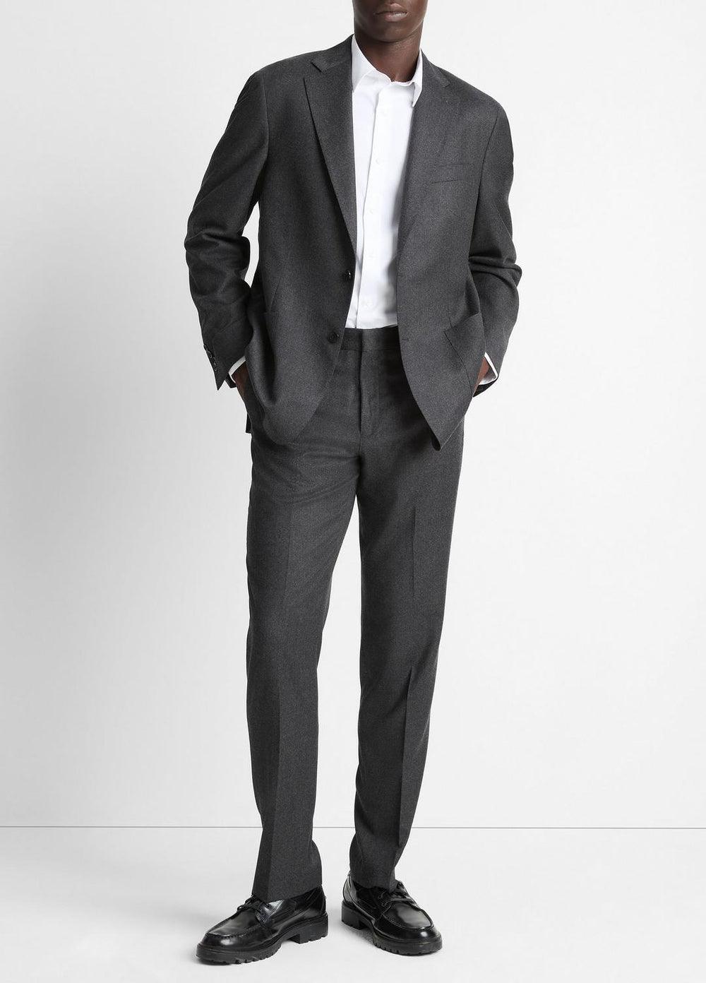 Wool-Silk Flannel Classic Pant in Trousers - CHARCOAL | VINCE Men