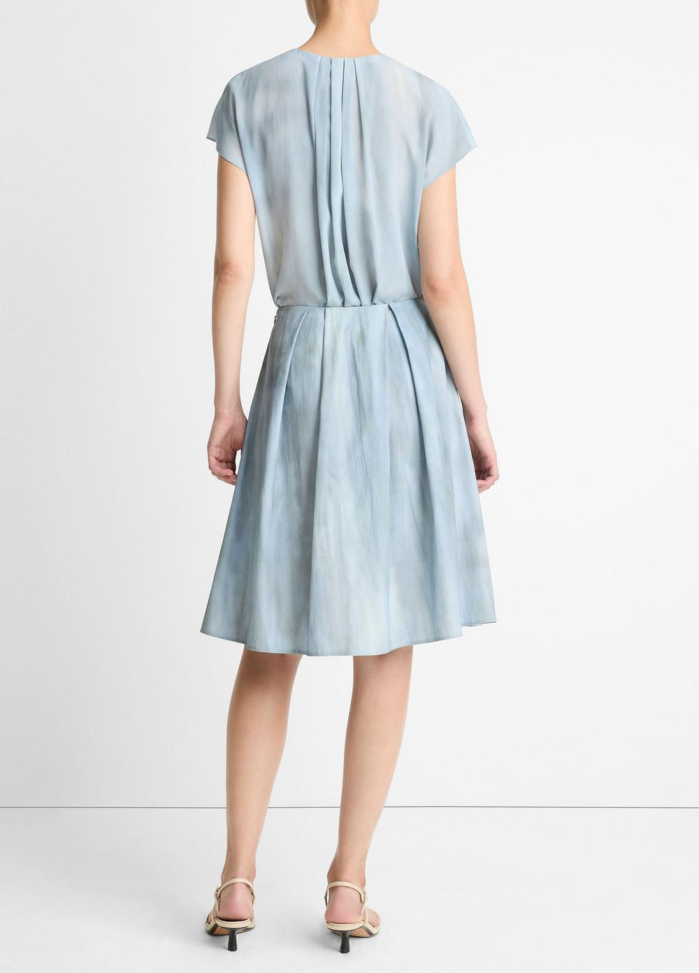 Washed Ombré Cotton Pleated Knee Skirt in Skirts - AZURA WASH | VINCE Women