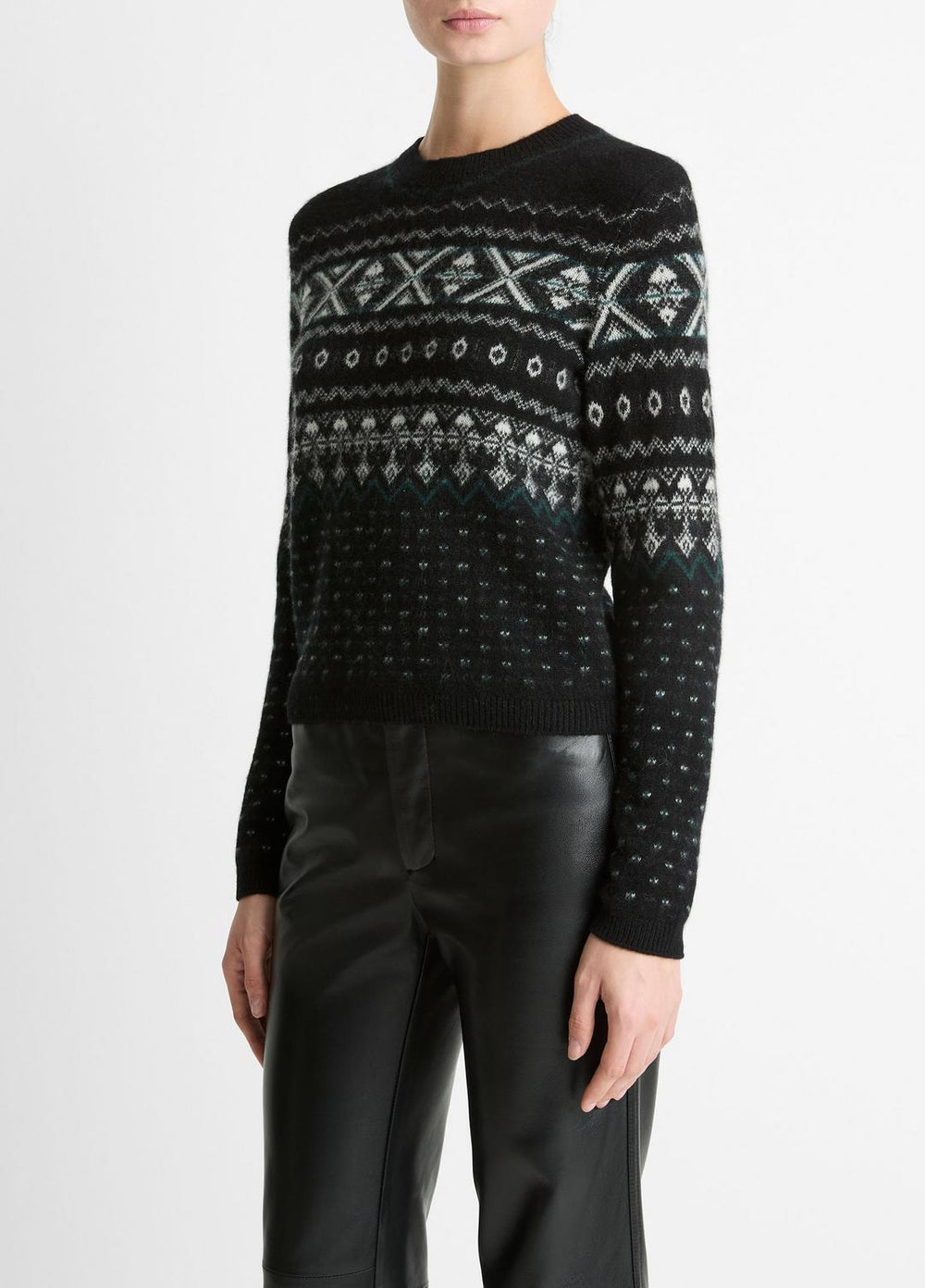 Fair Isle Plush Cashmere Sweater in Crew Neck - BLACK/WHITE COMBO | VINCE Women