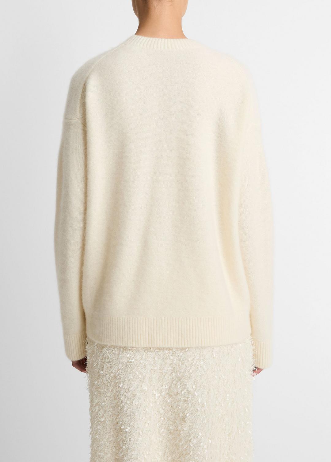 Plush Cashmere Crew Neck Sweater in Crew Neck - OFF WHITE | VINCE Women