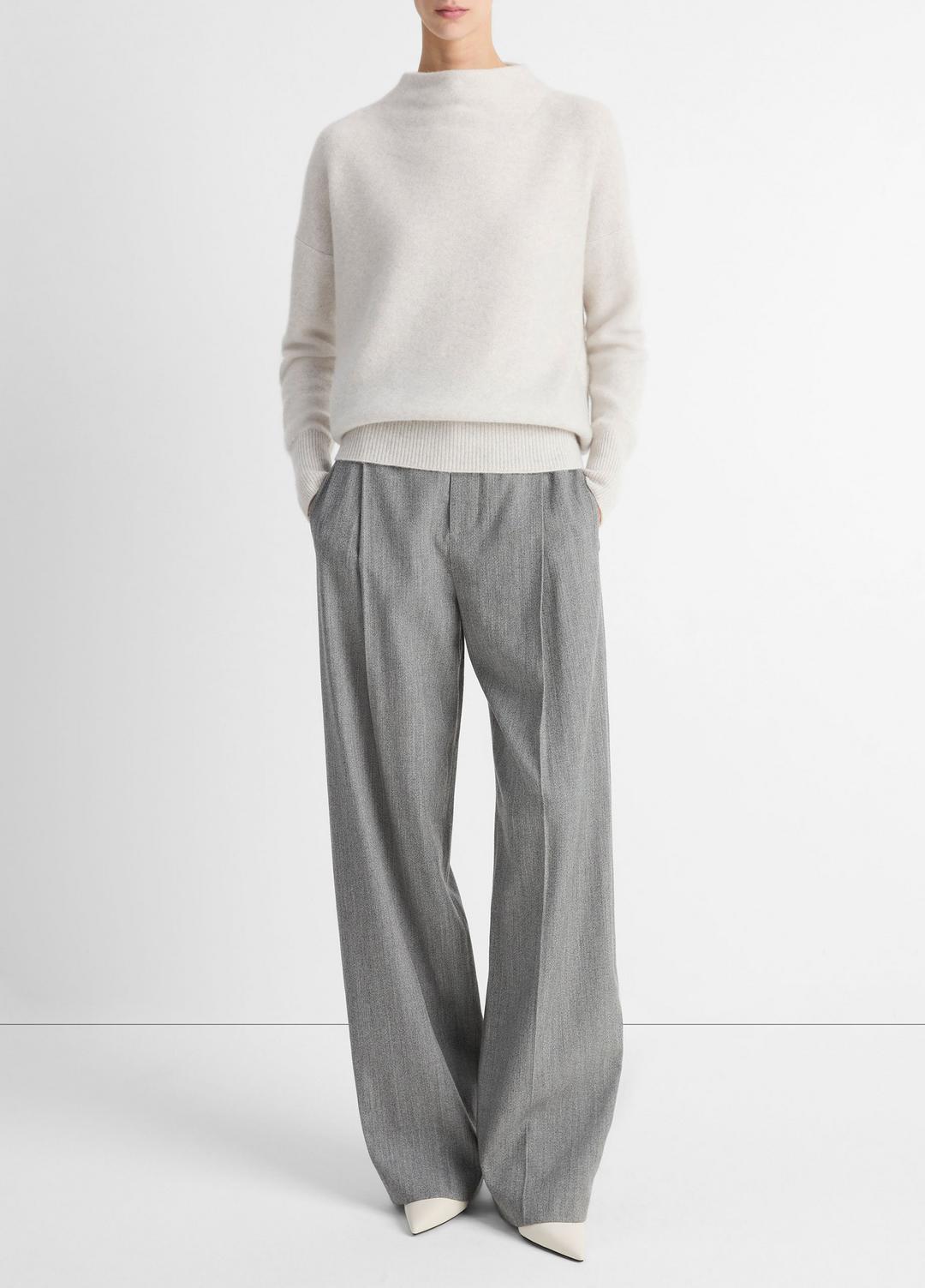Plush Cashmere Funnel-Neck Sweater in Turtleneck - HEATHER PLATINUM | VINCE Women