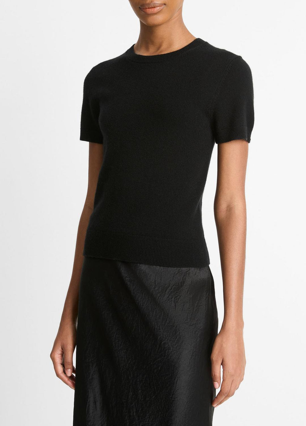 Wool & Cashmere-Blend Short-Sleeve Sweater in Crew Neck - BLACK | VINCE Women