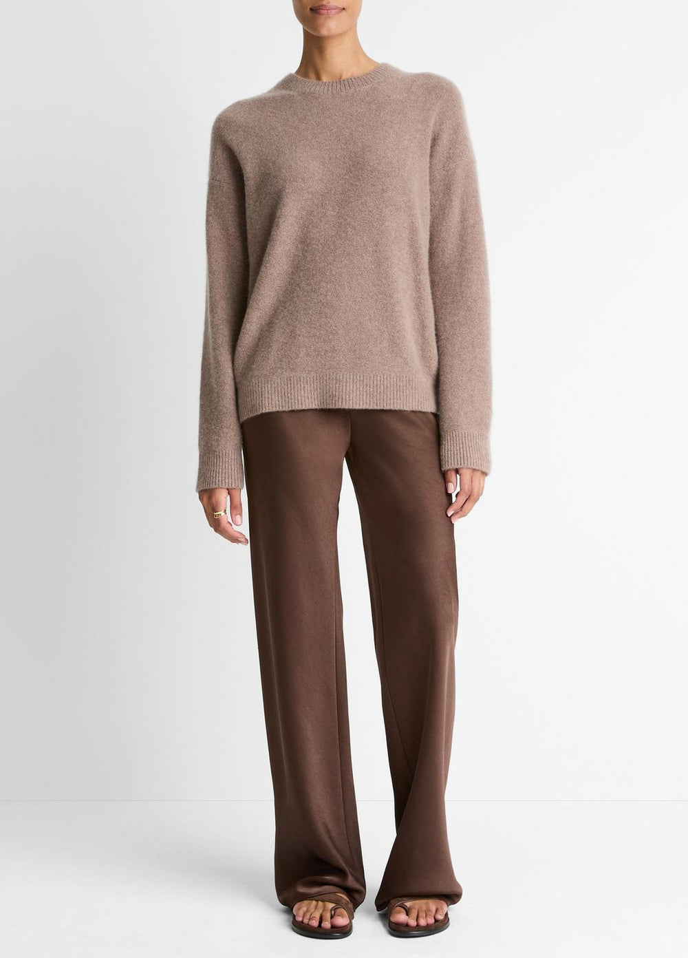 Plush Cashmere Crew Neck Sweater in Crew Neck - HEATHER DOE | VINCE Women