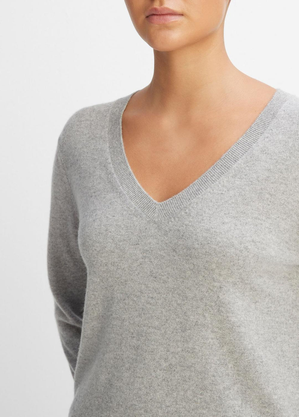 Cashmere Weekend V-Neck Sweater in V-Neck - HEATHER STEEL | VINCE Women