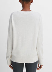 Cashmere Weekend V-Neck Sweater in V-Neck - HEATHER WHITE | VINCE Women