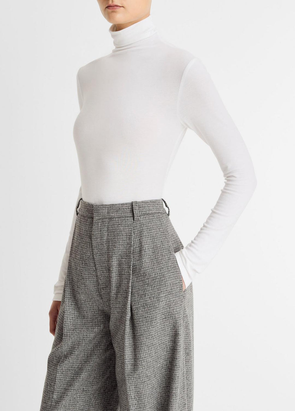 Essential Long-Sleeve Turtleneck Top in Long Sleeve - OFF WHITE | VINCE Women