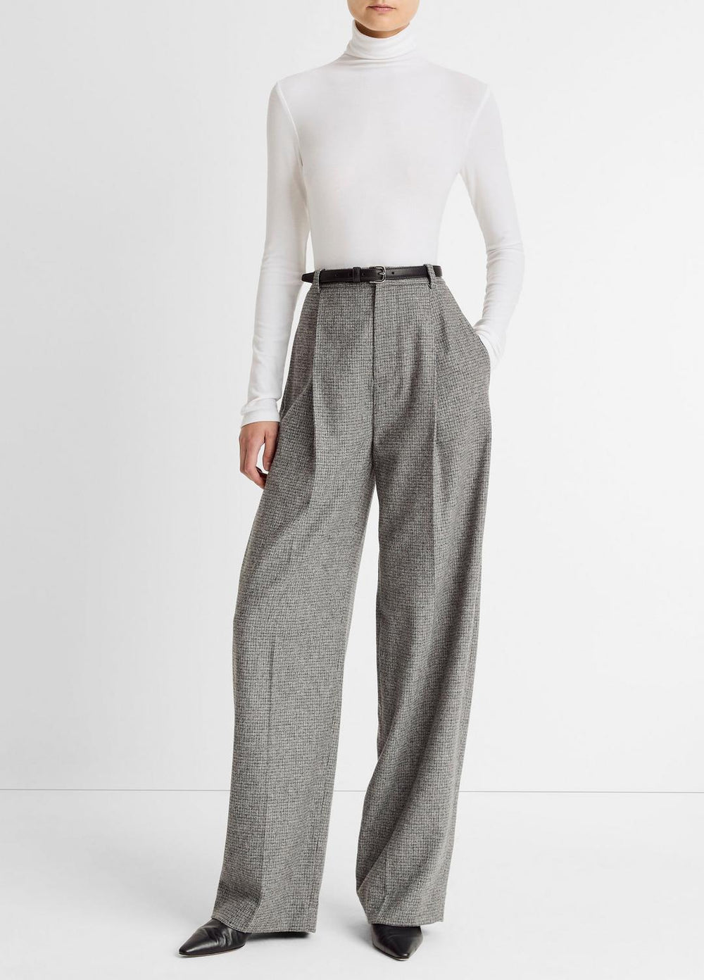 Essential Long-Sleeve Turtleneck Top in Long Sleeve - OFF WHITE | VINCE Women