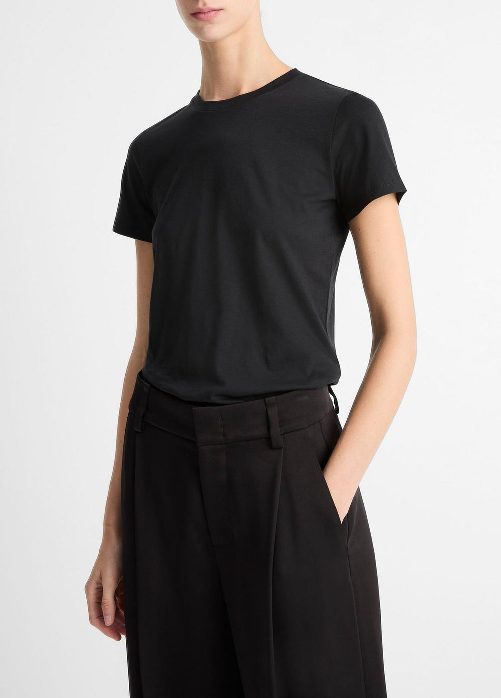 Essential Pima Cotton Crew Neck T-Shirt in Short Sleeve - BLACK | VINCE Women