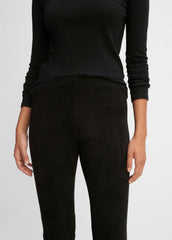 Stretch Suede Split Hem Crop Legging in Leggings - BLACK | VINCE Women