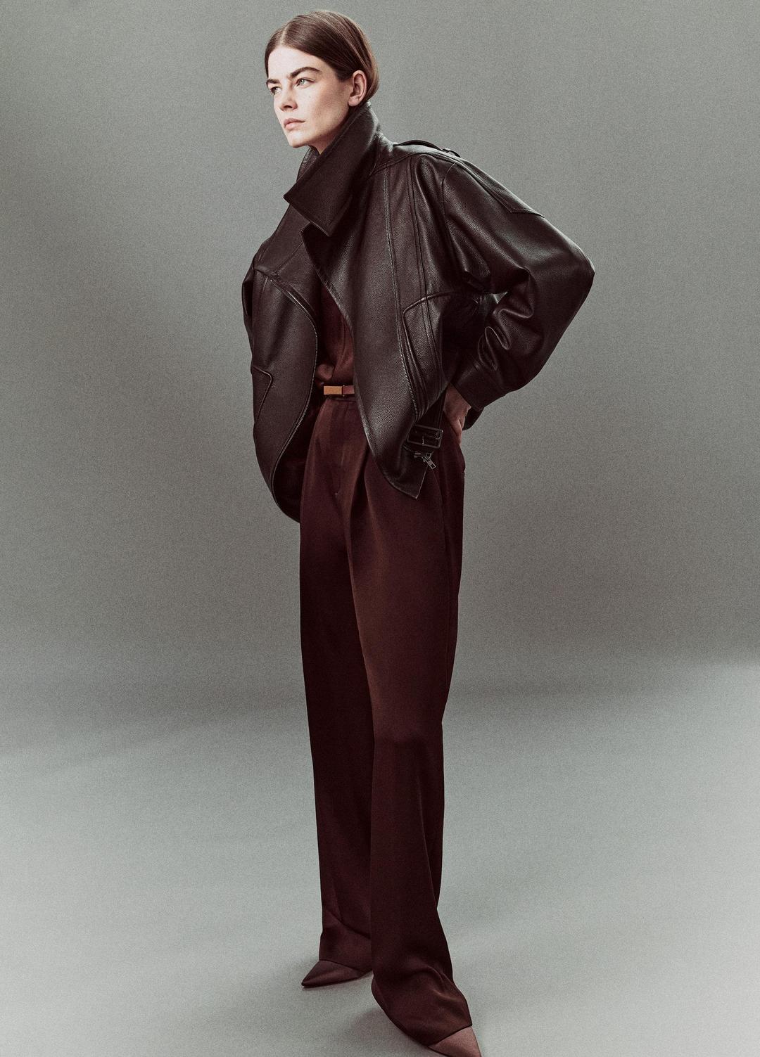 Satin Pleated Wide-Leg Trouser in Trousers - DARK FIG | VINCE Women