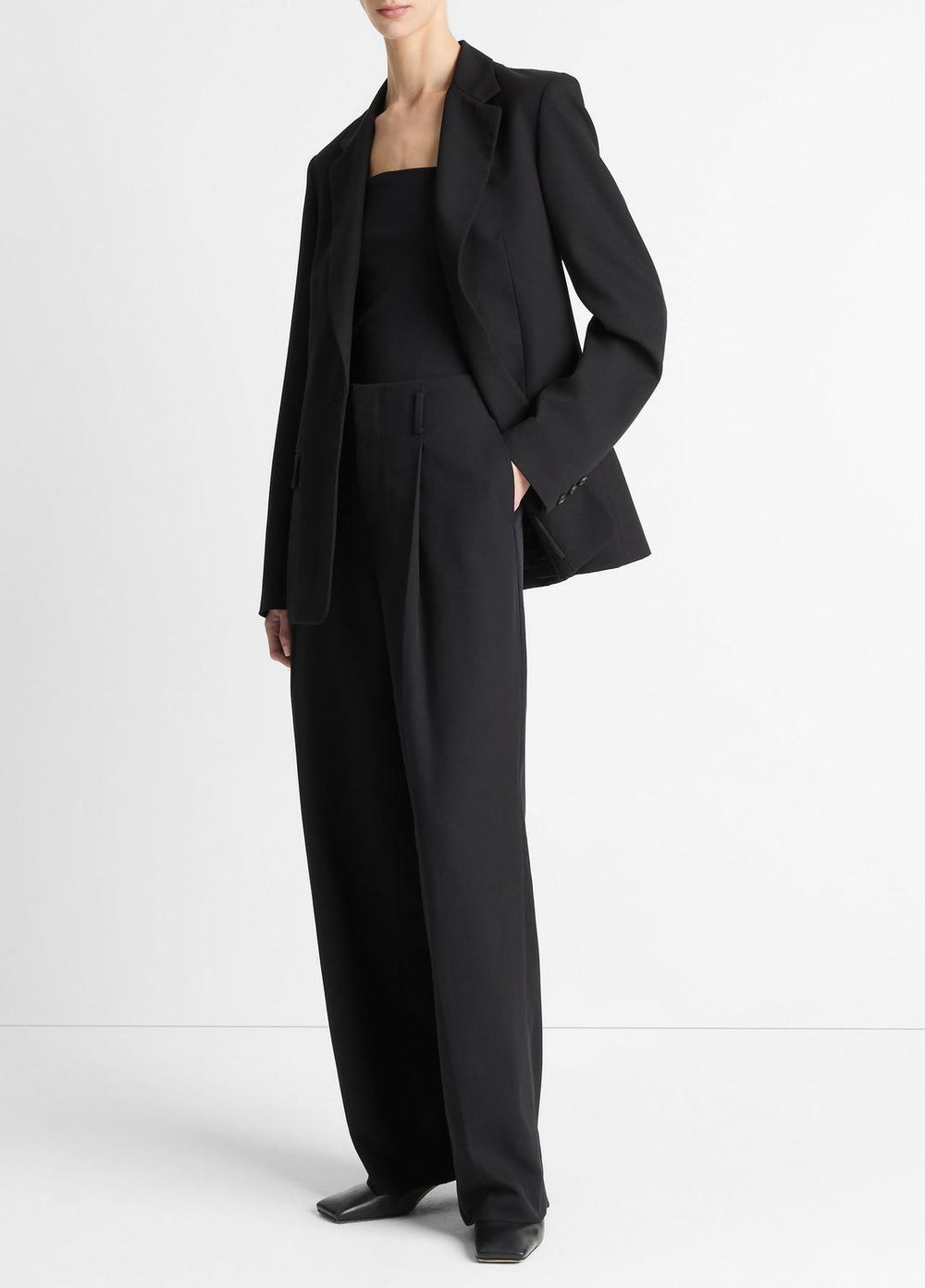 High-Waist Pleated Trouser in Trousers - BLACK | VINCE Women