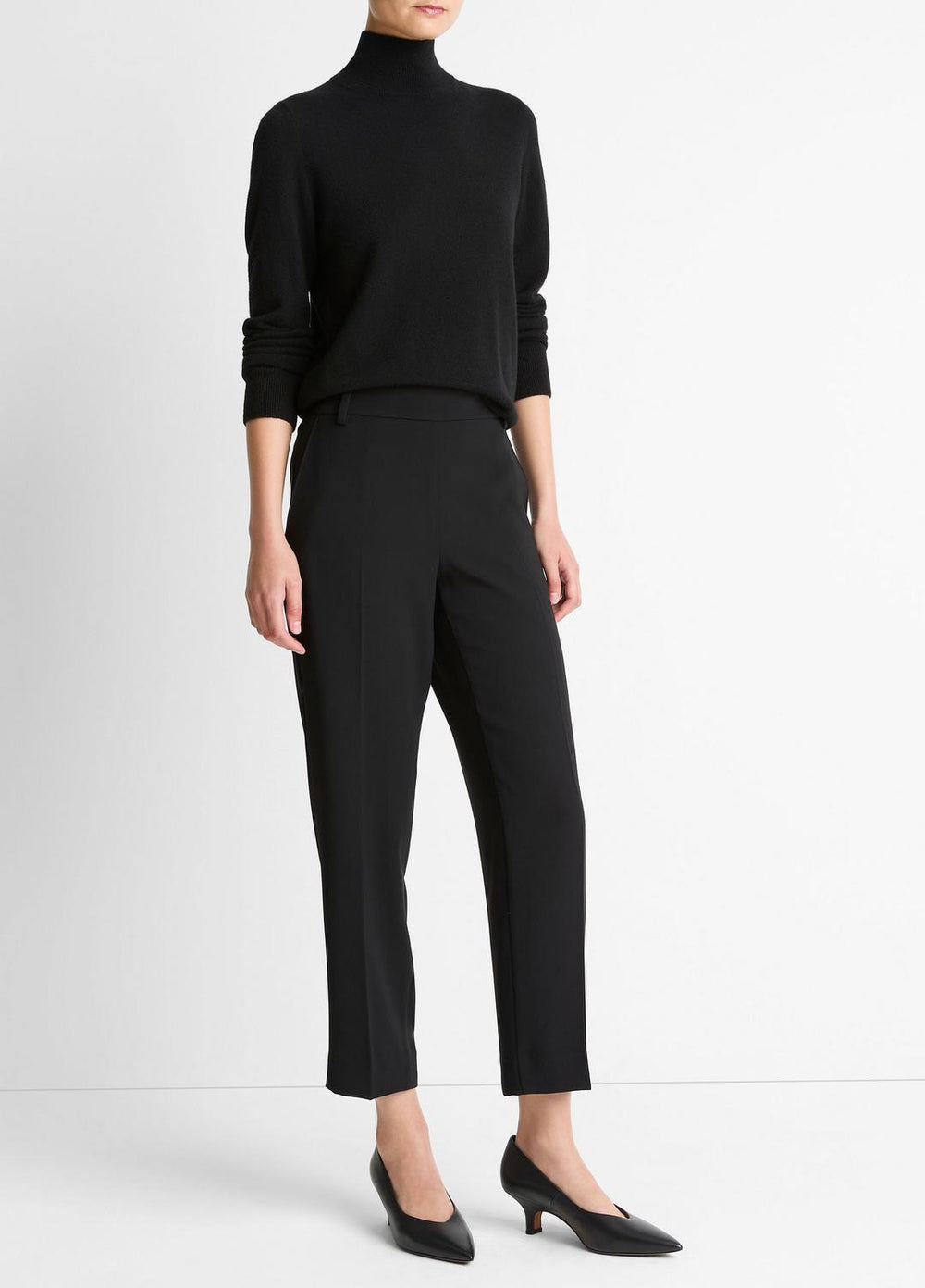 Crepe Tapered Pull-On Pant in Trousers - BLACK | VINCE Women