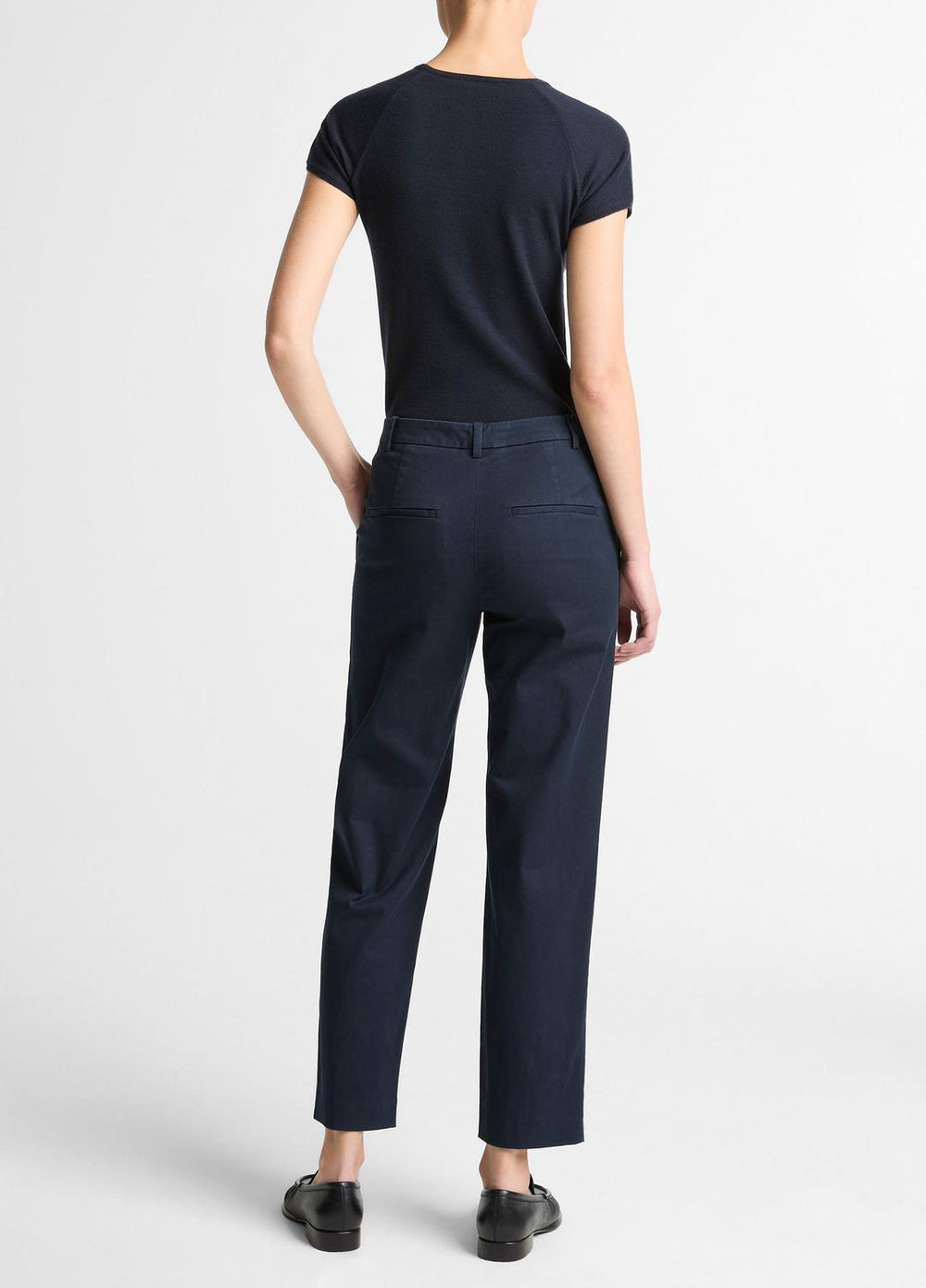 Avery Mid-Rise Italian Stretch-Cotton Chino Pant in Trousers - COASTAL BLUE | VINCE Women