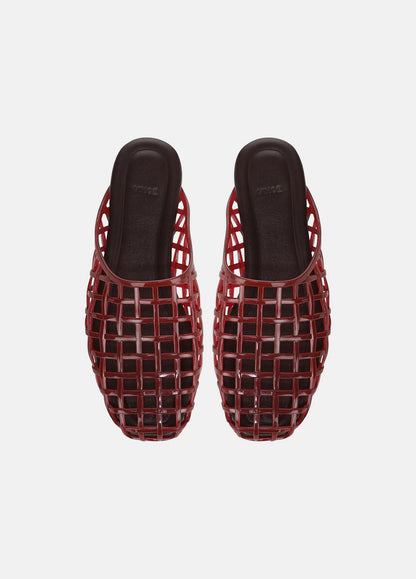 Barcelona Jelly Sandal in Sandals - POPPY RED | VINCE Women