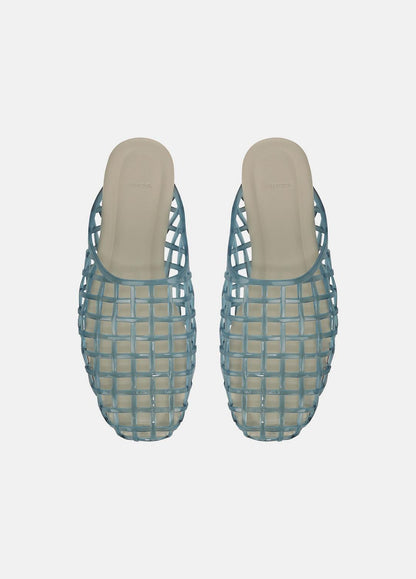 Barcelona Jelly Sandal in Sandals - OCEANIC | VINCE Women
