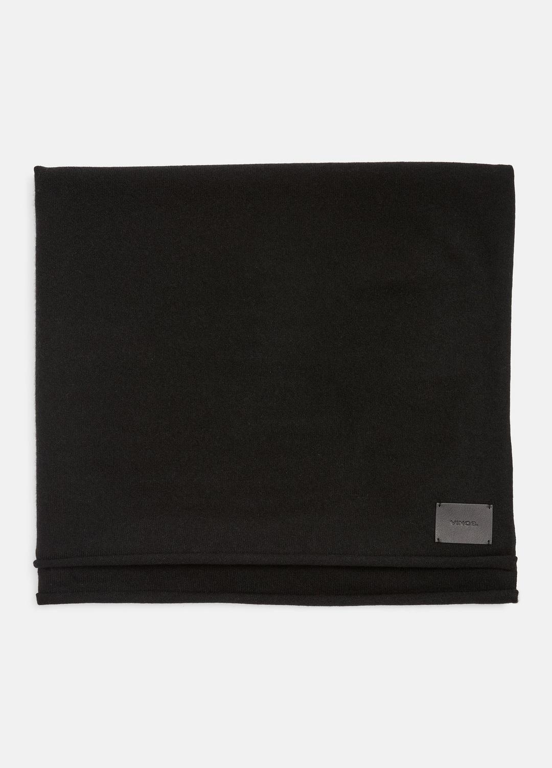 Plush Cashmere Blanket Wrap in Scarves & Hats - BLACK | VINCE Women