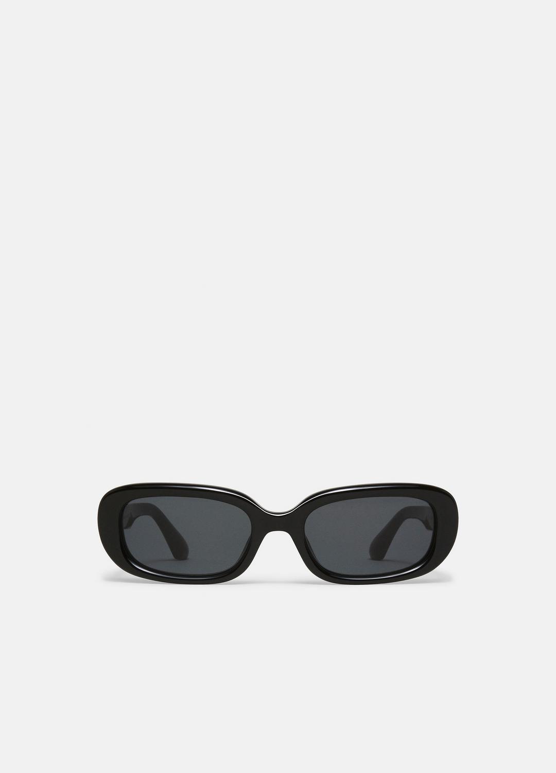 Chimi 12 Sunglasses in Sunglasses - BLACK | VINCE Women/Men