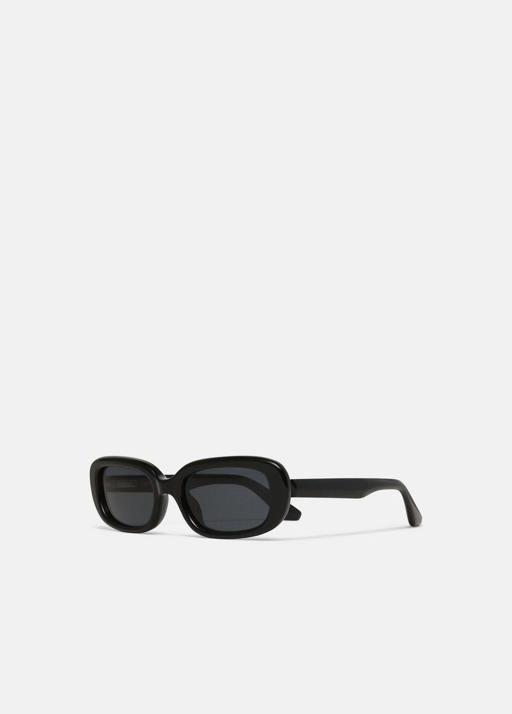 Chimi 12 Sunglasses in Sunglasses - BLACK | VINCE Women/Men