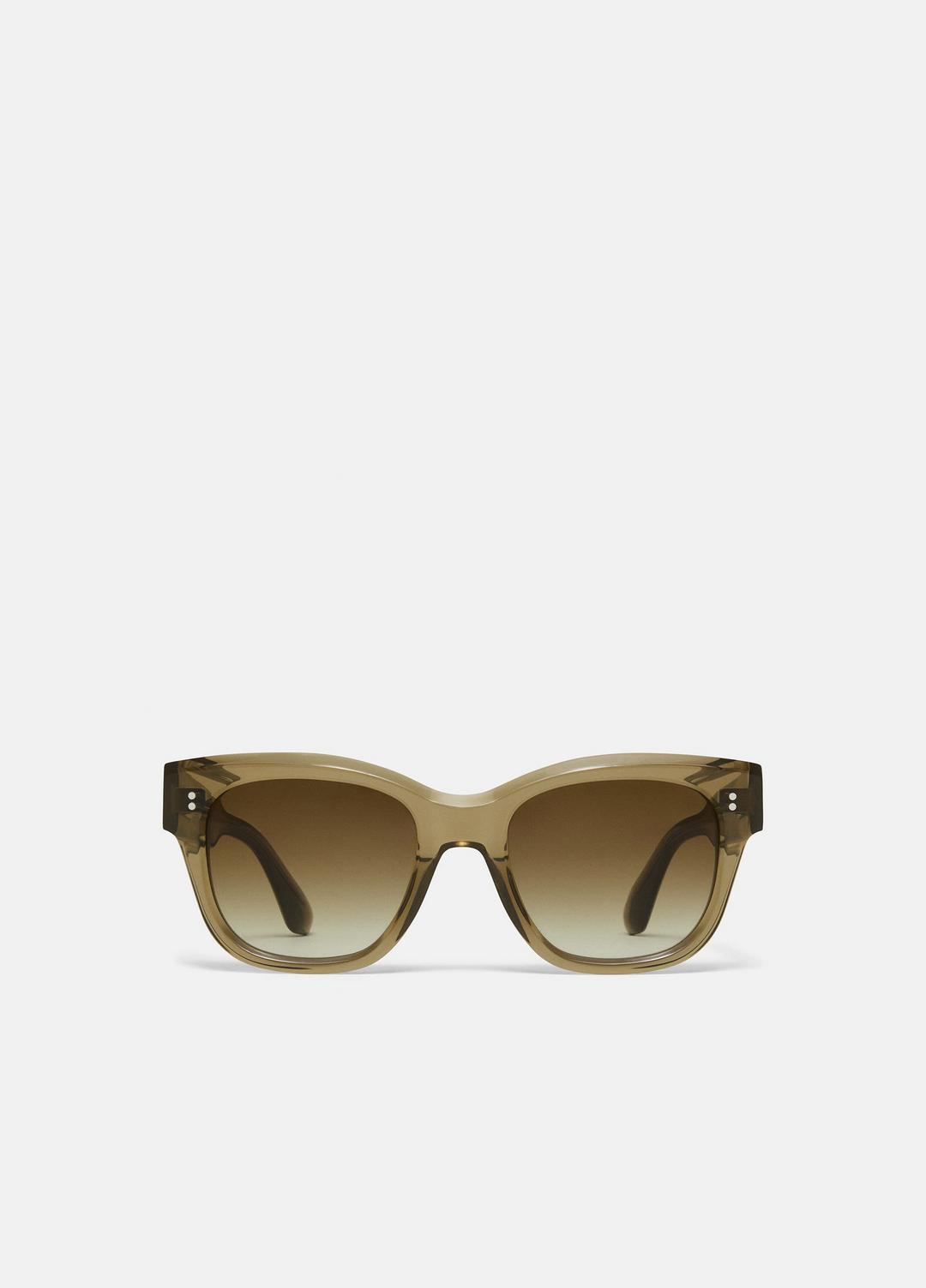 Chimi 07 Sunglasses in Sunglasses - GREEN | VINCE Women/Men