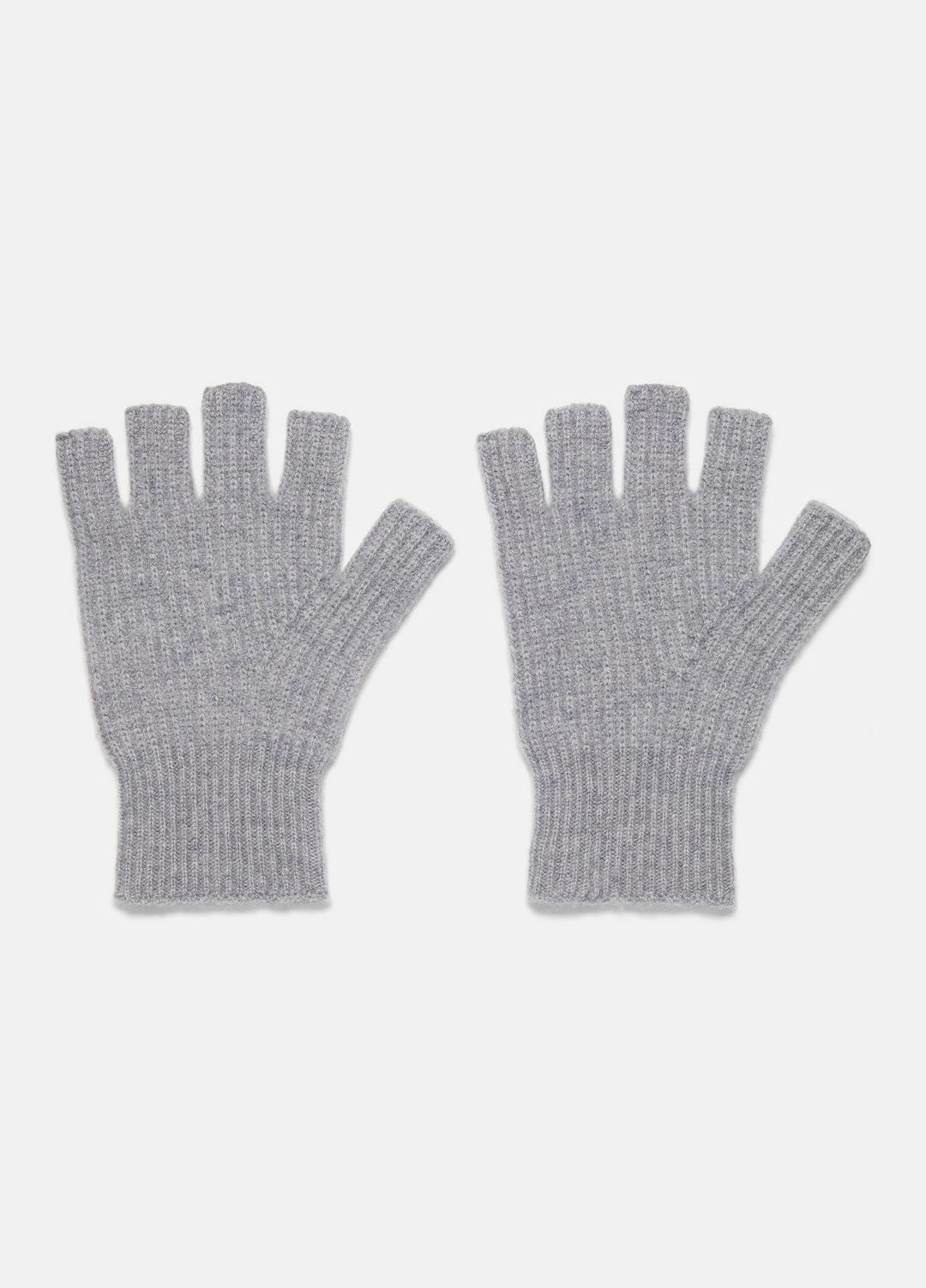 Plush Cashmere Rib-Knit Fingerless Glove in Gloves - GREY | VINCE Women