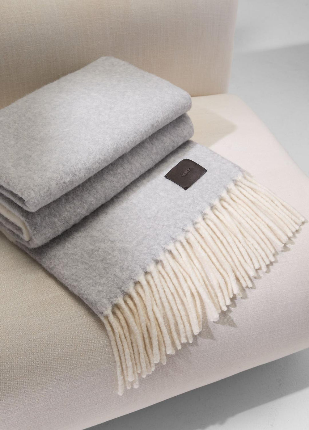 Brushed Alpaca-Blend Throw in Pillows & Blankets - MEDIUM HEATHER GREY | VINCE Women