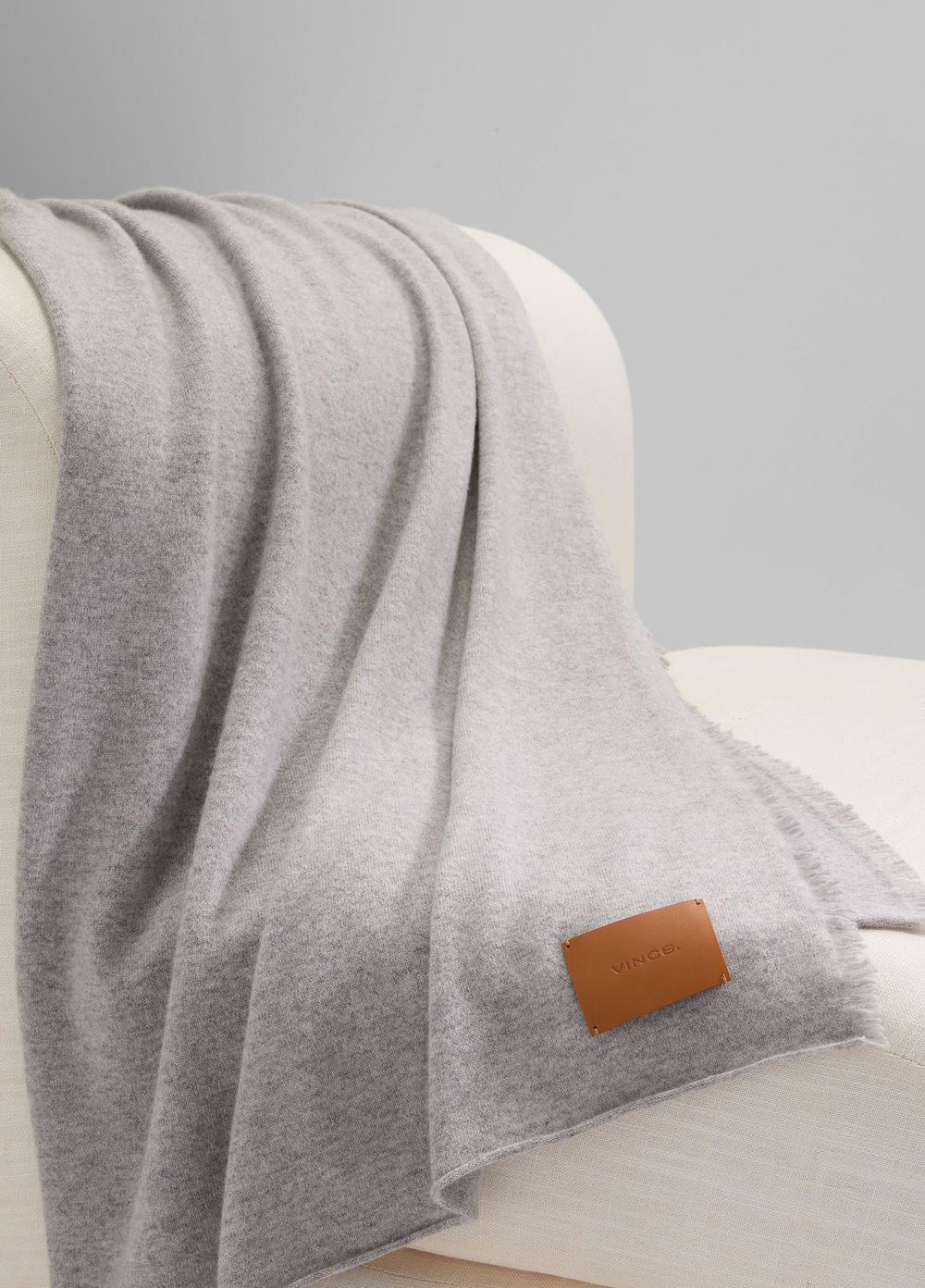 Cashmere Reverse Jersey Throw in Pillows & Blankets - HEATHER GREY | VINCE Women