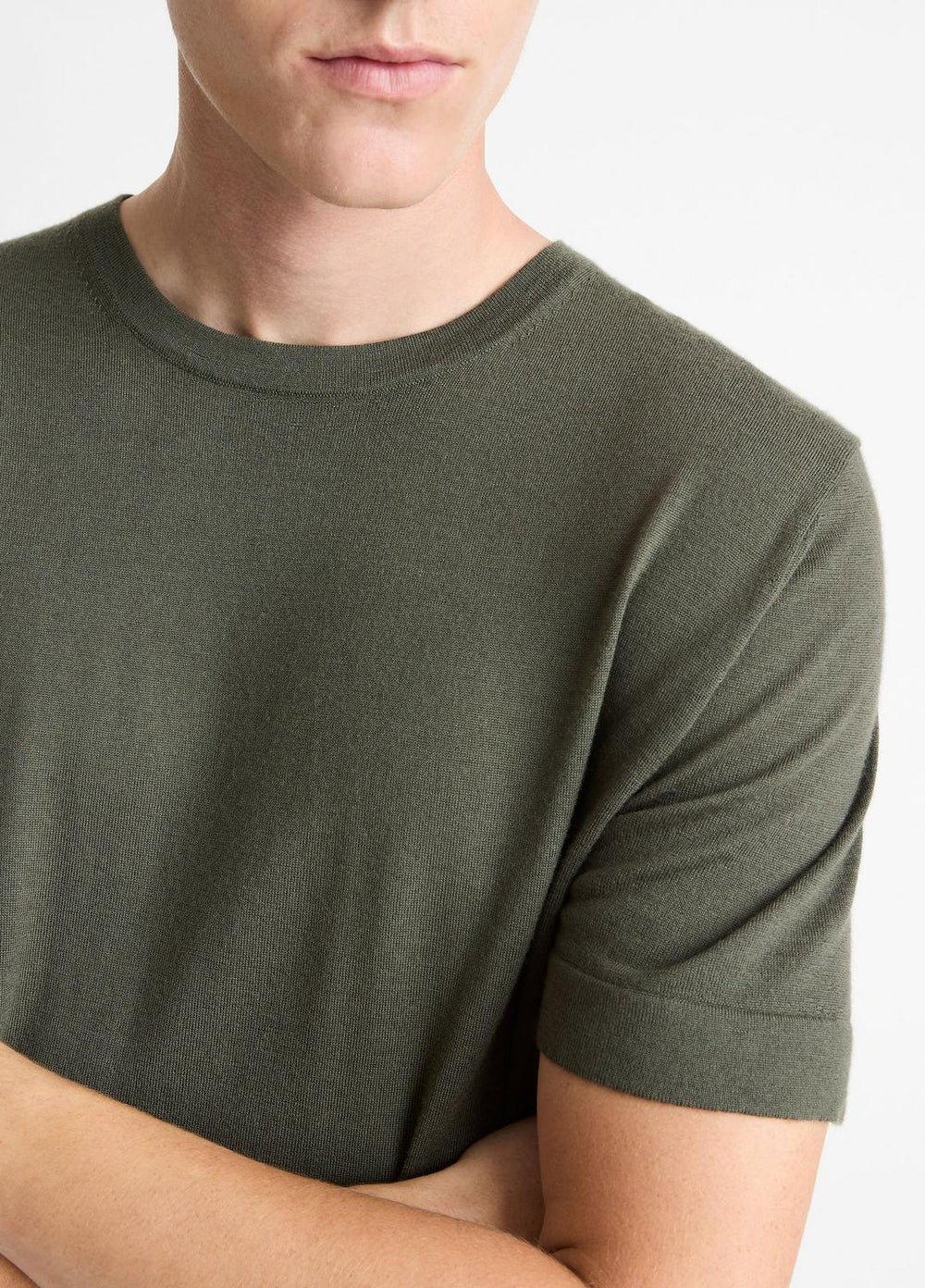 Featherweight Merino Wool-Cashmere Short-Sleeve Sweater in Short Sleeve - SYCAMORE | VINCE Men