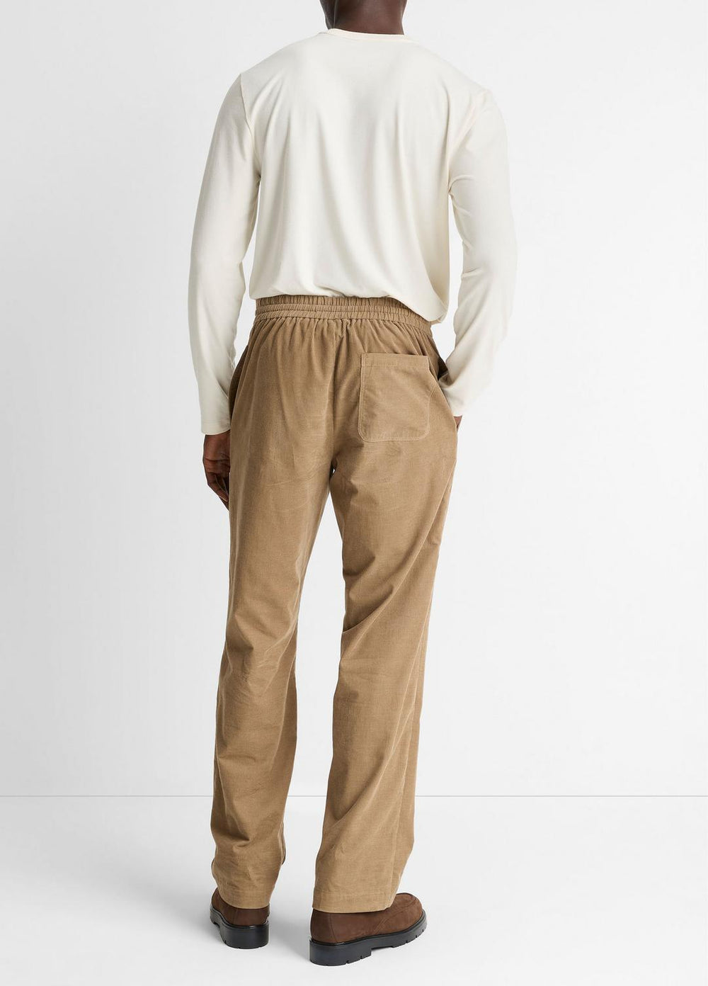 Louie Relaxed Cotton Corduroy Elastic-Waist Pant in Trousers - TETON | VINCE Men