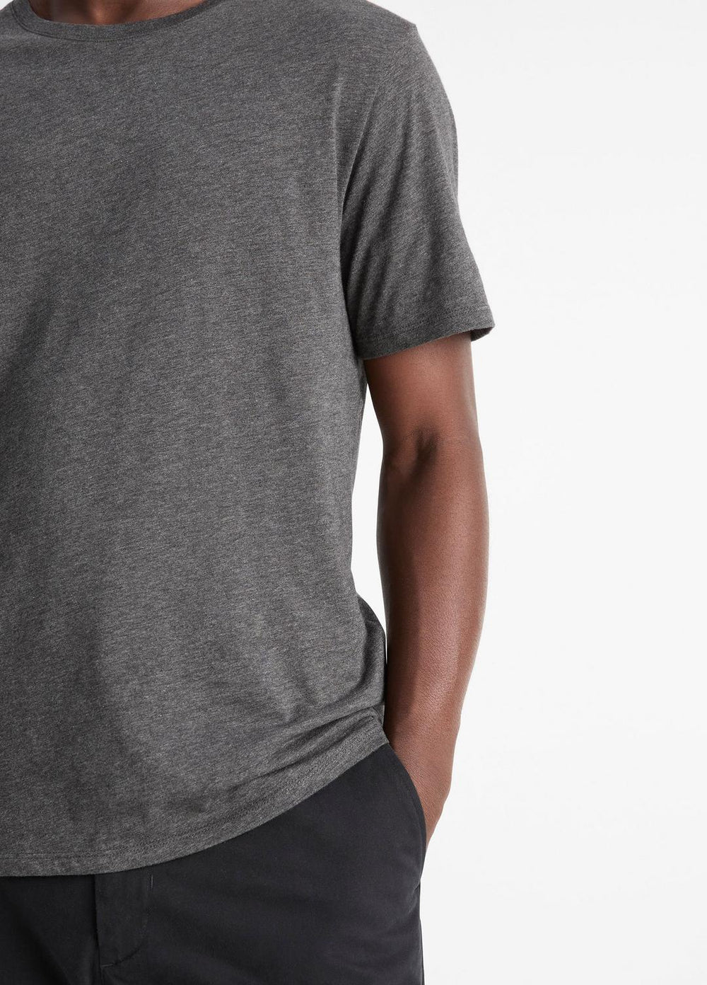 Pima Cotton Crew Neck T-Shirt in Short Sleeve - HEATHER CARBON | VINCE Men