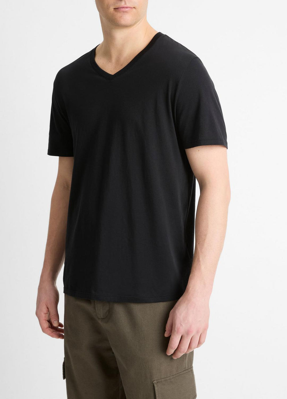 Pima Cotton V-Neck T-Shirt in Short Sleeve - BLACK | VINCE Men