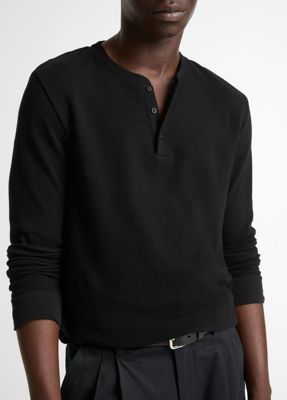 Jacquard-Rib Cotton Henley in Long Sleeve - BLACK | VINCE Men
