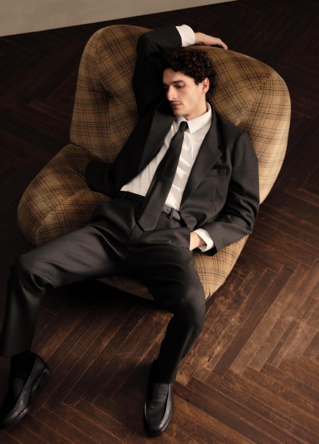 Owen Athletic Wool Suiting Pant in Trousers - BLACK | VINCE Men