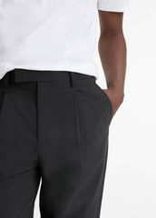 Louie Relaxed Pleated Trouser in Trousers - BLACK | VINCE Men