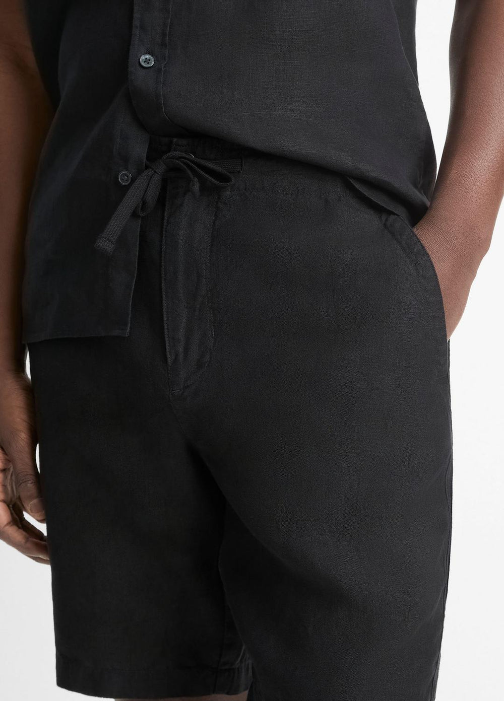 Hemp Drawstring Short in Shorts - BLACK | VINCE Men