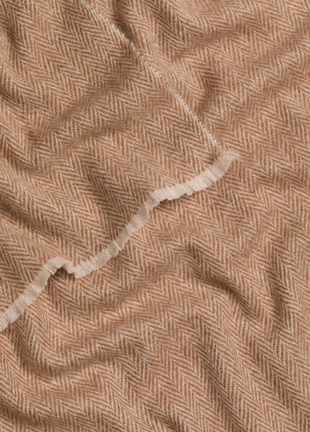 Herringbone Cashmere Scarf in Scarves & Hats - WALNUT/HEATHER OAT | VINCE Men