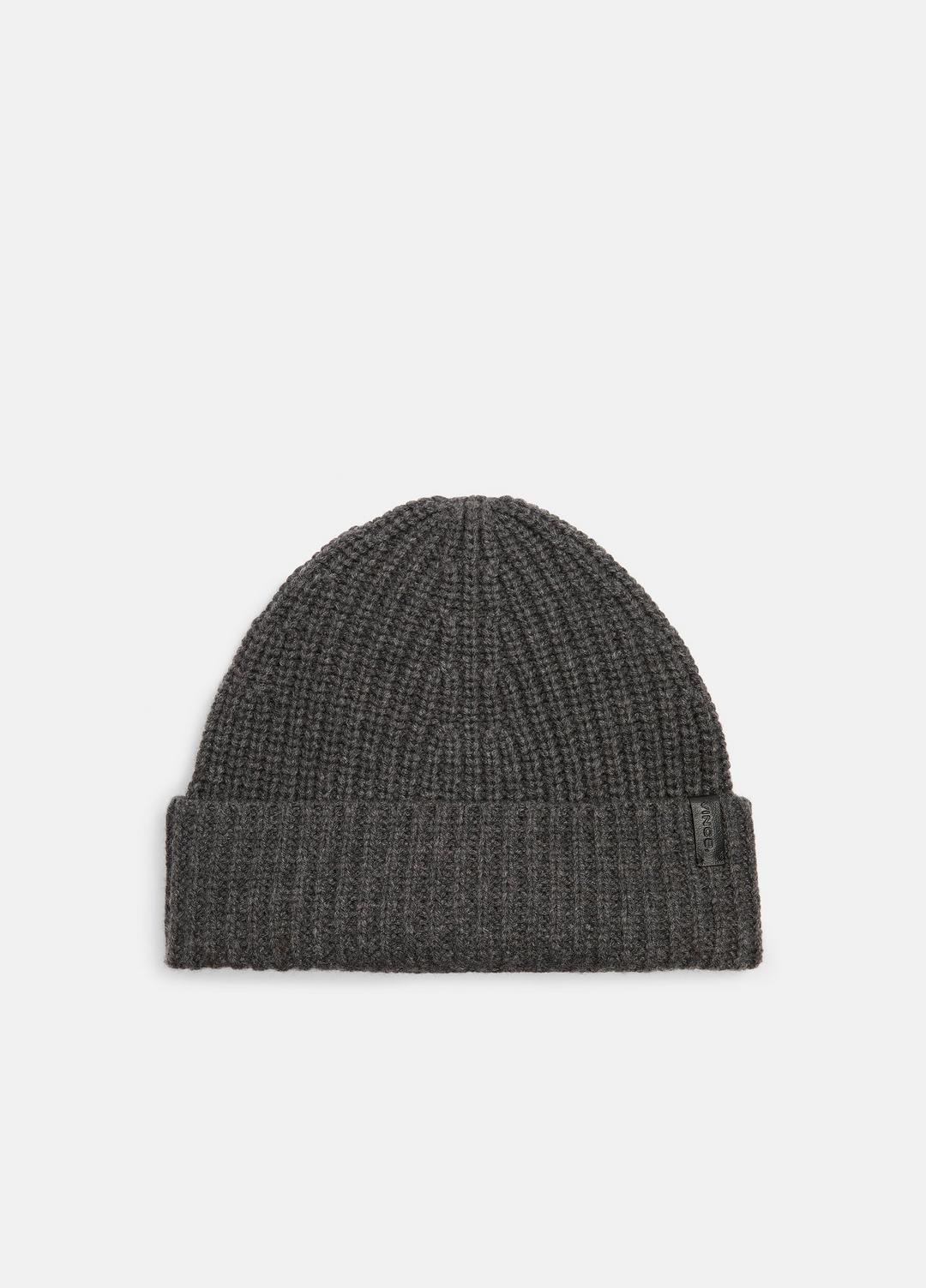 Cashmere Shaker-Stitch Beanie in Scarves & Hats - 060HCO | VINCE Men