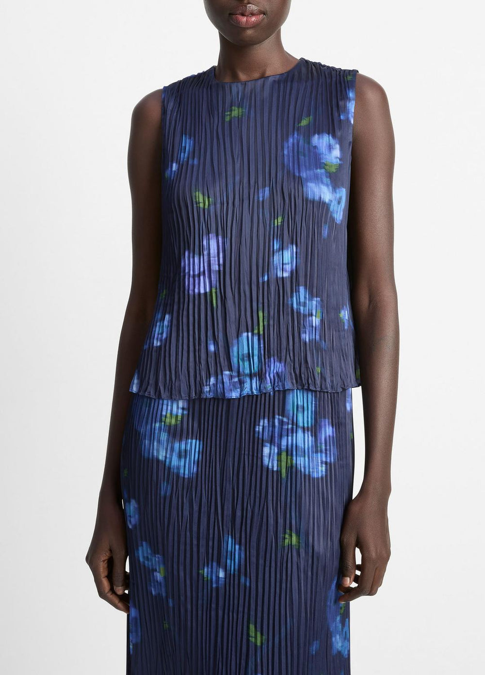 Poppy Blur Crushed Satin Shell in Shirts & Tees - MIDNIGHT | VINCE Sale