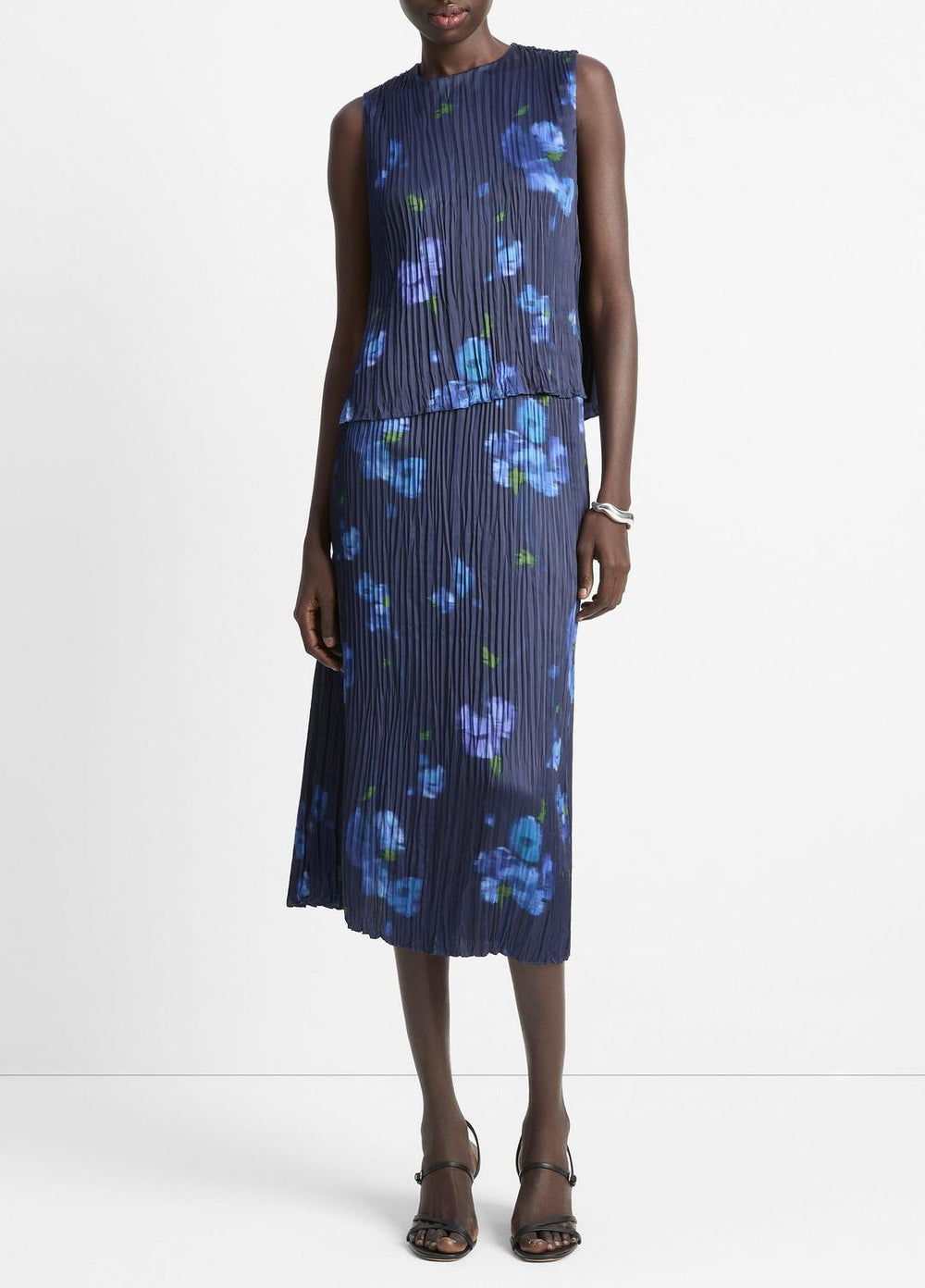 Poppy Blur Crushed Satin Shell in Shirts & Tees - MIDNIGHT | VINCE Sale