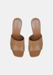 Pia Leather Wedge Sandal in Shoes - TAN | VINCE Sale